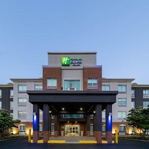 Holiday Inn Express Hotel & Suites Woodbridge By Ihg